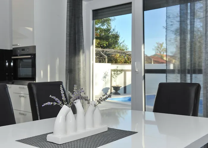 Ledinko Villa Privlaka (Zadar)